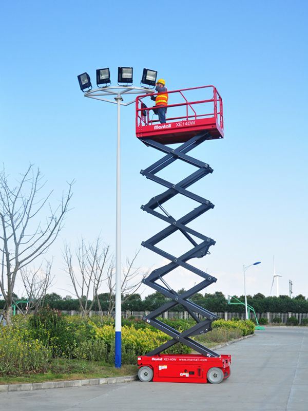 Selbstfahrende Elektroscherenbühne, XE-W Serie